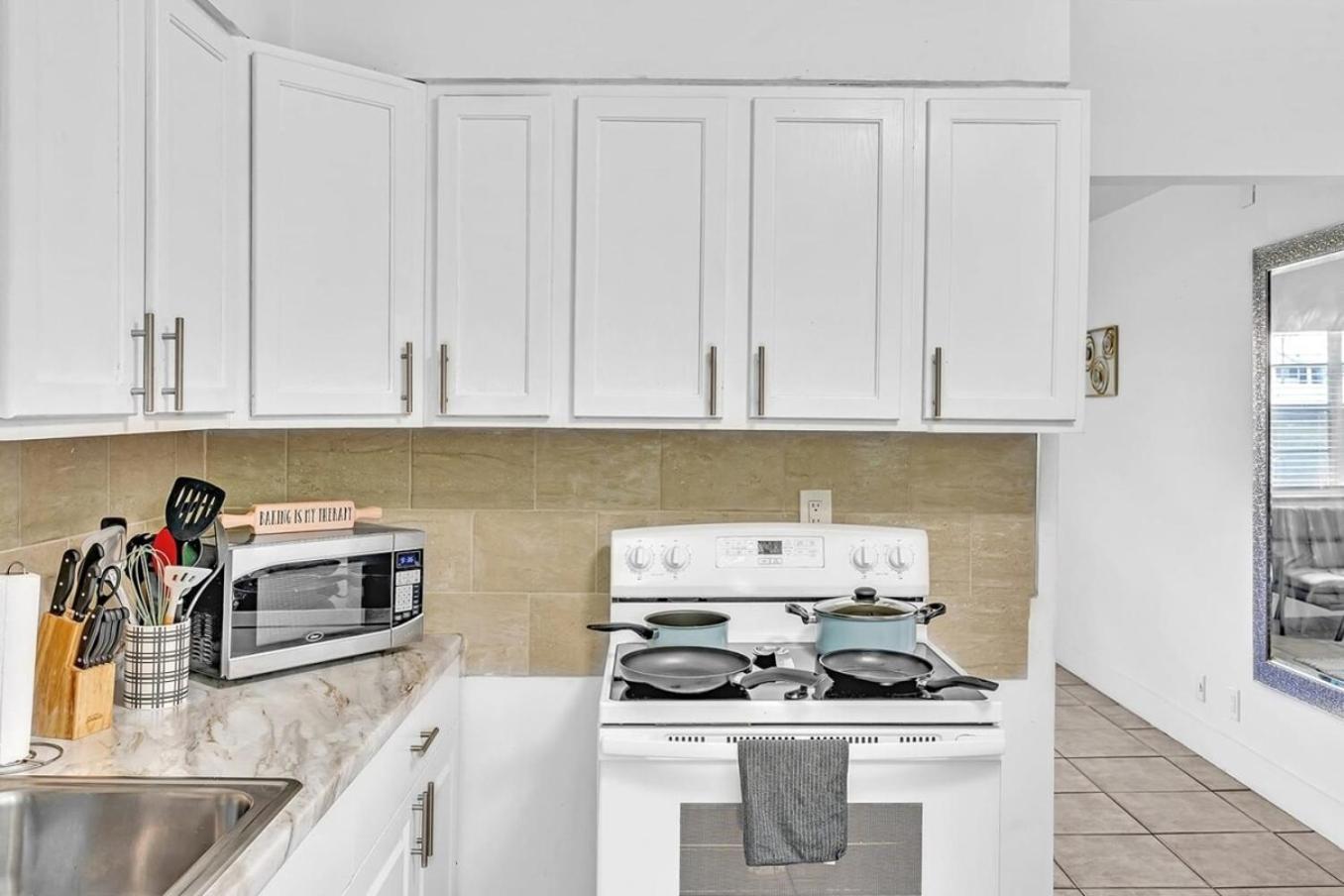 Modern 2Br Oasis Mins To Beach & Casino Db2 Dania Beach Exterior photo